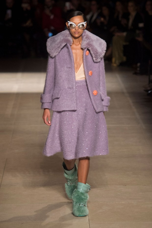 Miu Miu’s Mauve Madness; Moncler’s Canadian Fall - Vogue | en