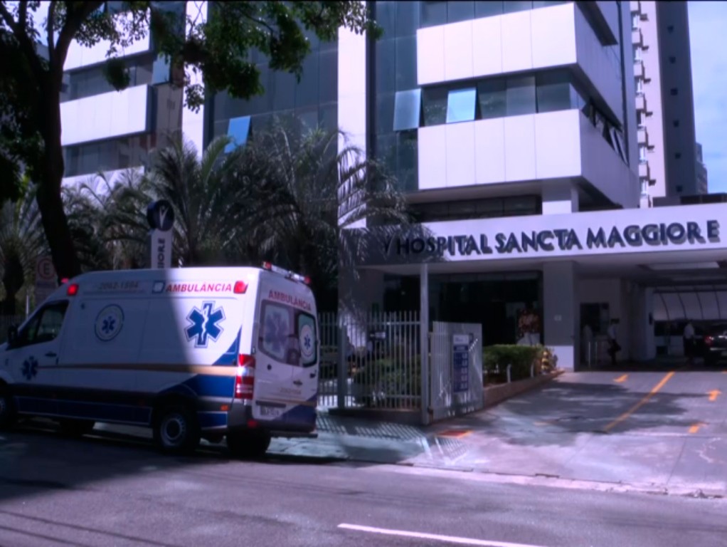 Frente do hospital Sancta Maggiore, no Paraíso, em São Paulo (Foto: Reprodução/TV Globo)