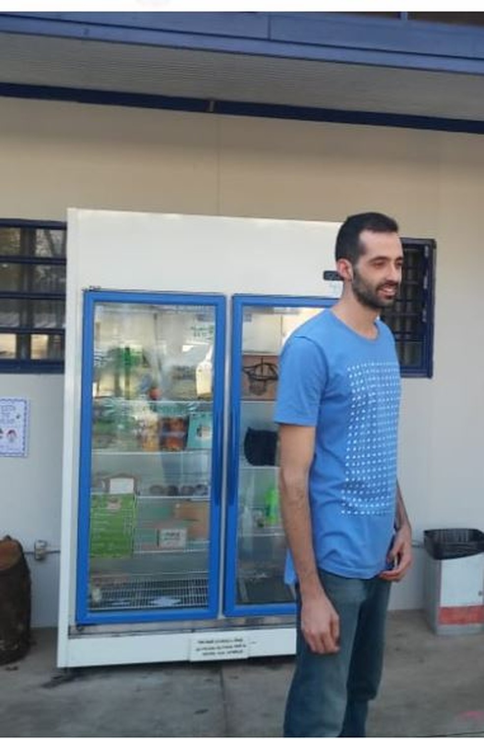 Vitor Marchi Moreno Dias implantou geladeira de frutas com ideia de difundir a cultura do compartilhamento dentro do campus da Unesp em Bauru  — Foto: Arquivo Pessoal 