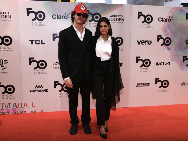 João Vithor Oliveira e Julia Dalavia no Festival de Cinema de Gramado (Foto: Roberto Filho/Brazil News)