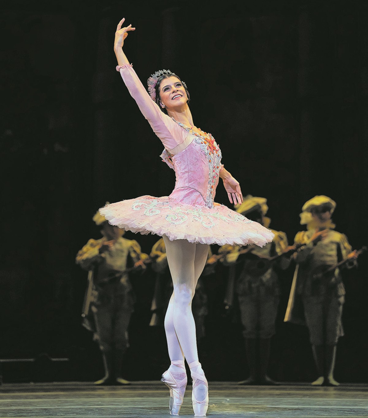 Primeira bailarina do Royal Ballet, carioca Mayara Magri dança 'A bela ...