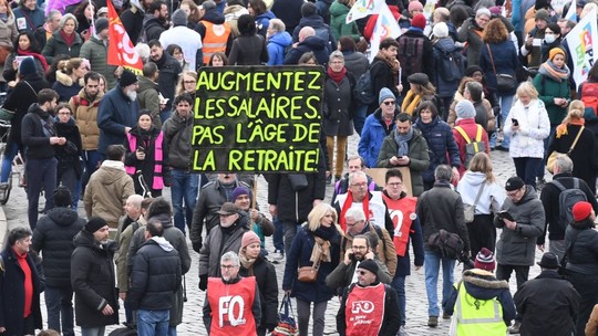 Novo dia de greve para a França contra reforma da Previdência de Macron
