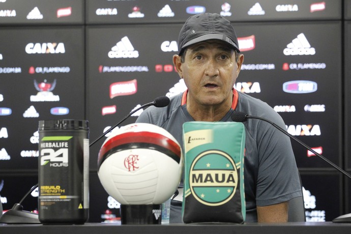 Muricy minimiza mudança de árbitro em jogo decisivo: É para o bem