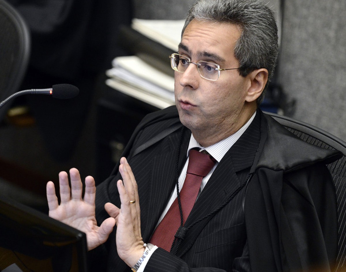 Ministros julgam exclusão de reembolso da base do IR | Legislação | Valor  Econômico