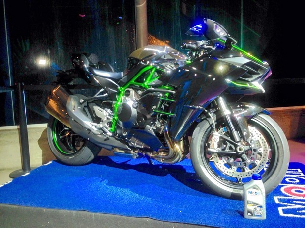 Kawasaki Ninja H2 é apresentada no Brasil (Foto: Rafael Miotto/G1)