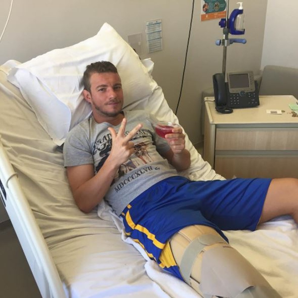Marcelo Mattos após segunda cirurgia  (Foto: Reprodução/Instagram)