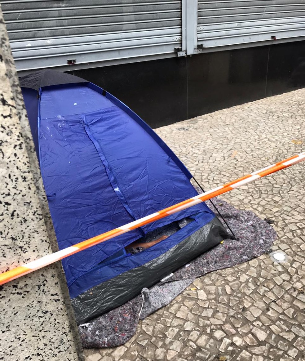 Sem-teto &eacute; encontrado morto dentro de barraca no Centro de SP &mdash; Foto: Divulga&ccedil;&atilde;o