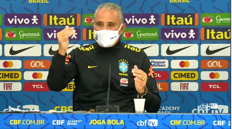 Tite concedeu entrevista coletiva na �ltima quinta-feira � Foto: Reprodu��o/CBF