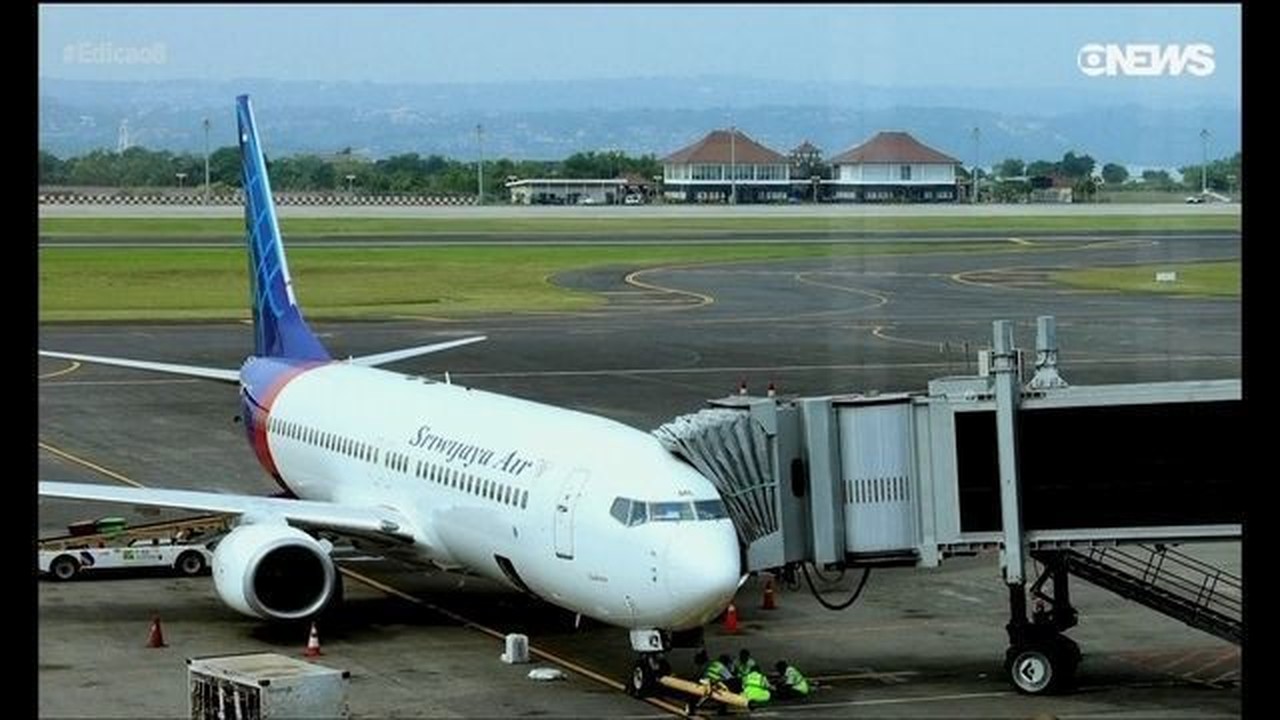 Indonésia confirma a queda de avião com 62 passageiros