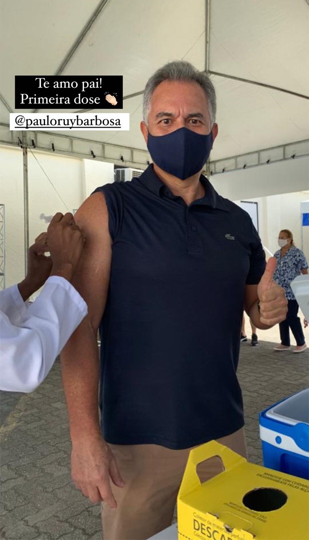 Marina Ruy Barbosa celebra primeira dose de vacina para o pai contra a Covid (Foto: Reprodução / Instagram)