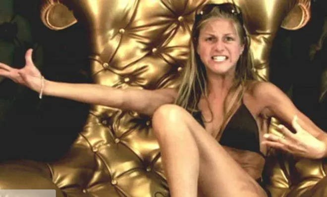 Nikki Grahame participou de diversas edições internacionais do reality show Big Brother (Foto: Reprodução)