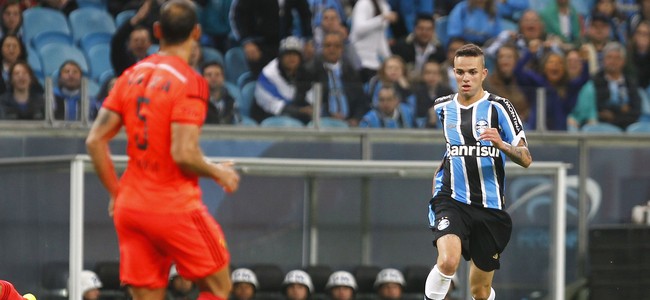 Grêmio pretende manter joias por muito tempo, diz diretor de futebol