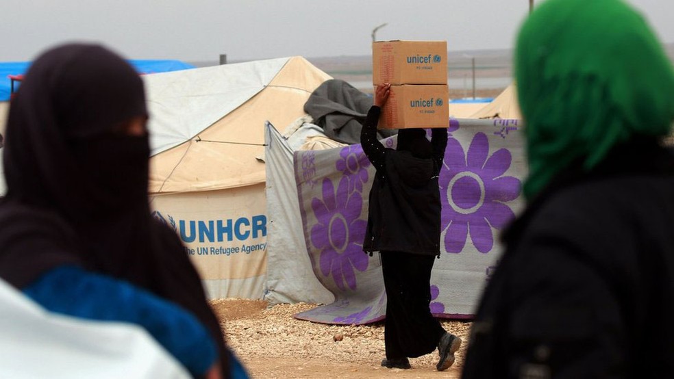 Milhões de sírios foram deslocados de suas casas e precisam de ajuda humanitária para sobreviver  (Foto: Getty Images/BBC)