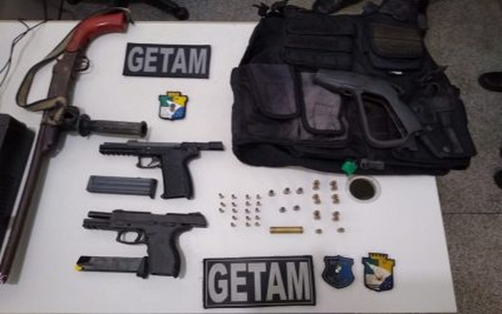 Armas de fogo e munições foram apreendidas — Foto: PM/SE/Divulgação