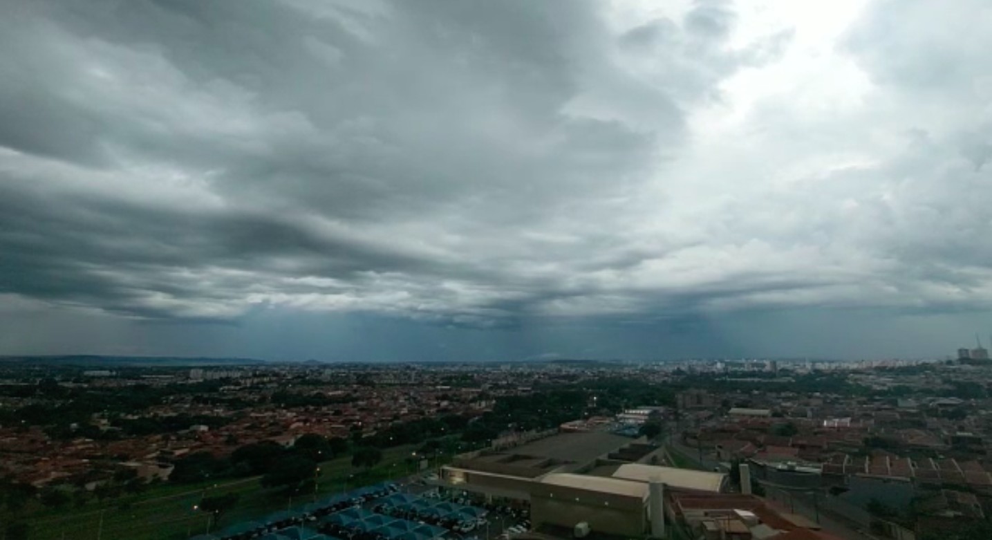 Domingo deve ser de calor, mas com chance de chuva na região de Ribeirão Preto; veja a previsão