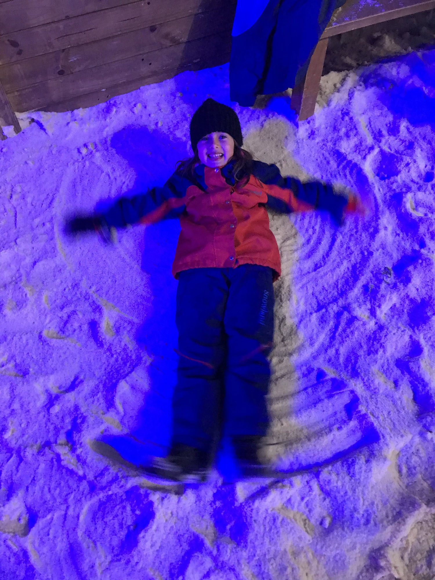 Julia na neve (Foto: Arquivo pessoal/ Bruno Côrtes)