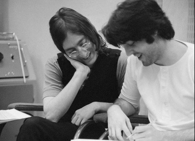 Paul McCartney e John Lennon (Foto: Reprodução/Instagram)
