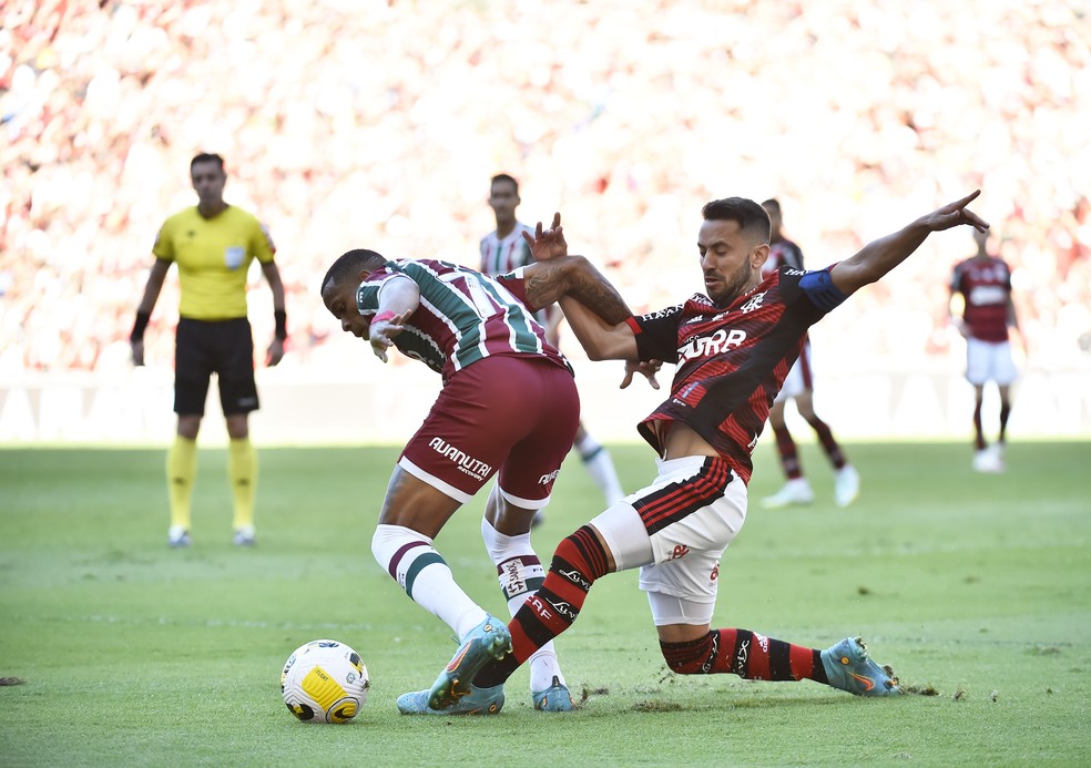 Flamengo x Fluminense: Caio Paulista e Everton Ribeiro — Foto: André Durão
