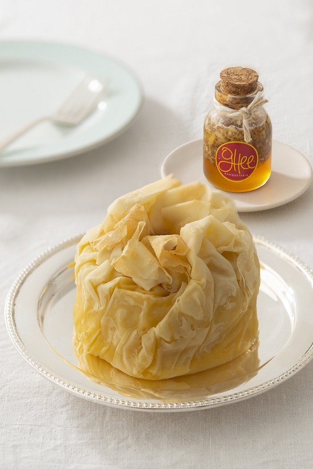 Receita de queijo brie folhado com mel de amêndoas (Foto: Divulgação)