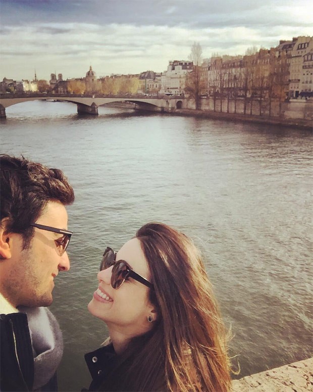 Stephany Brito se declara para namorado em Paris (Foto: Reprodução/Instagram)