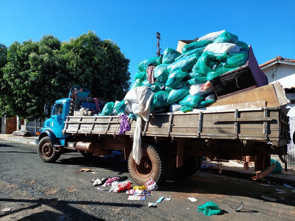 Foram mais de 20 cargas de caminh?o ? Foto: Prefeitura de Tup?/Divulga??o