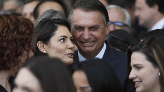 Bolsonaro fala por videoconferência em jantar de apoio a candidato do PL à presidência do Senado