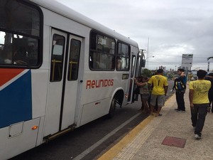 Usuários reclamaram da quantidade de ônibus nas ruas de Natal (Foto: Fernanda Zauli/G1)