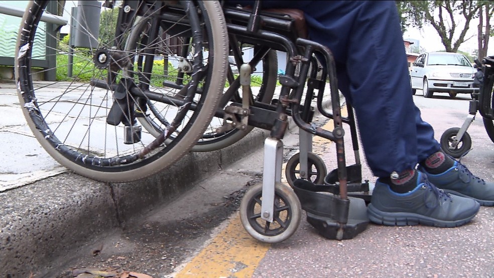 Entre os anseios, está a organização das cidades para aumentar o potencial de deslocamento das pessoas com deficiência — Foto: RPC/Reprodução
