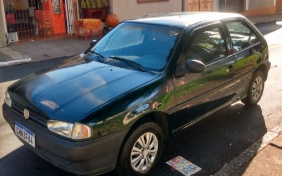 Carro vendido pela família de Casa Branca para custear o tratamendo de Scott  — Foto: Reprodução/EPTV