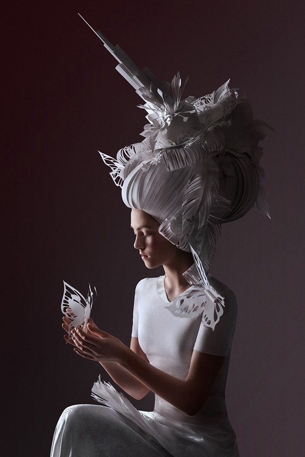 Artista Asya Kozina moderniza perucas barrocas com papel  (Foto: Divulgação)