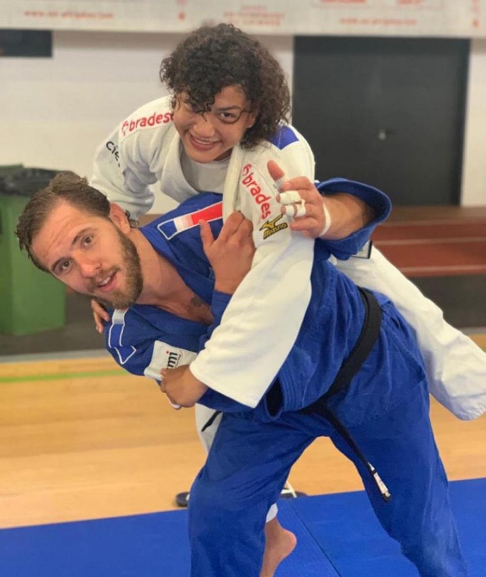 Apaixonada Sarah Menezes Faz Declaracao Para Noivo Em Portugal Feliz De Estar Com Voce Judo Ge Veja o que sarah menezes (sarahmenezes4321) descobriu no pinterest, a maior colecao de ideias do mundo. apaixonada sarah menezes faz