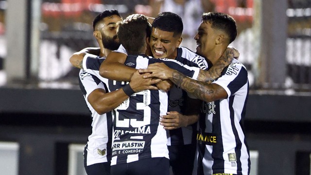 Botafogo-SP x Santos