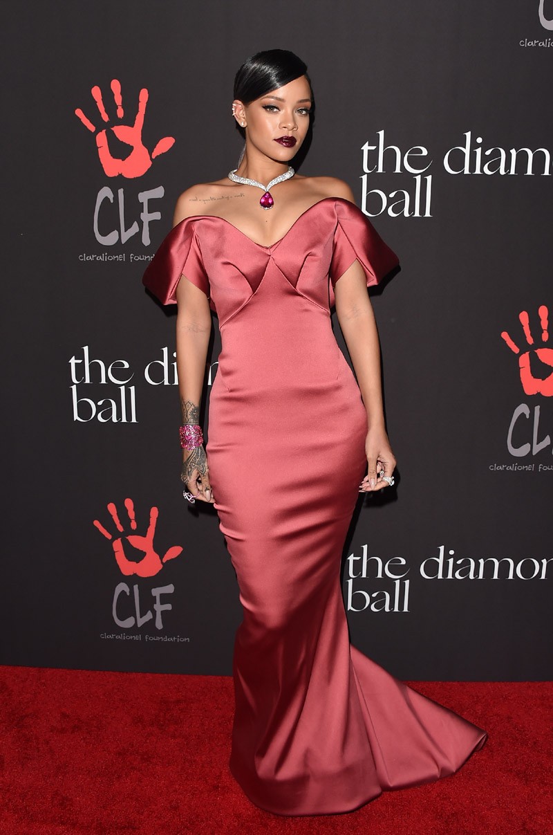 Versão glam: no gala de sua fundação, em 2014 (Foto: Getty Images)