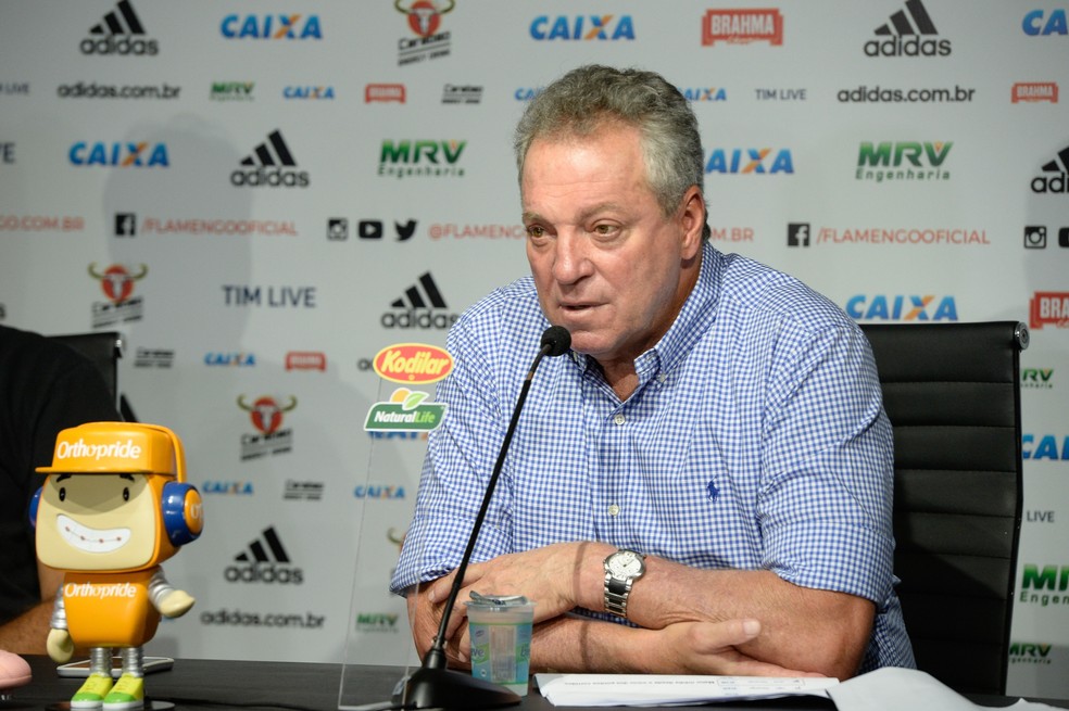 Abel Braga em sua coletiva de apresentação — Foto: Alexandre Vidal/Flamengo