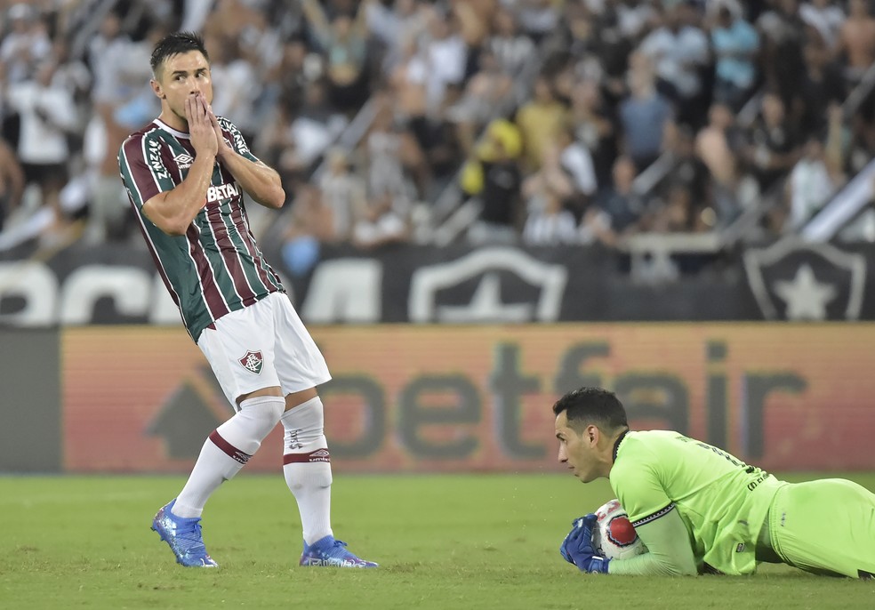 Está difícil sair gol do Fluminense com a bola rolando em 2022 — Foto: André Durão