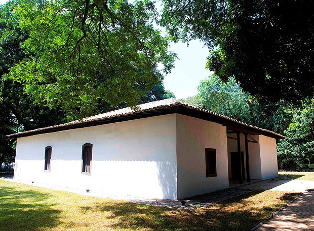 Casa Bandeirista, construída com a técnica taipa de pilão (Foto: Divulgação)