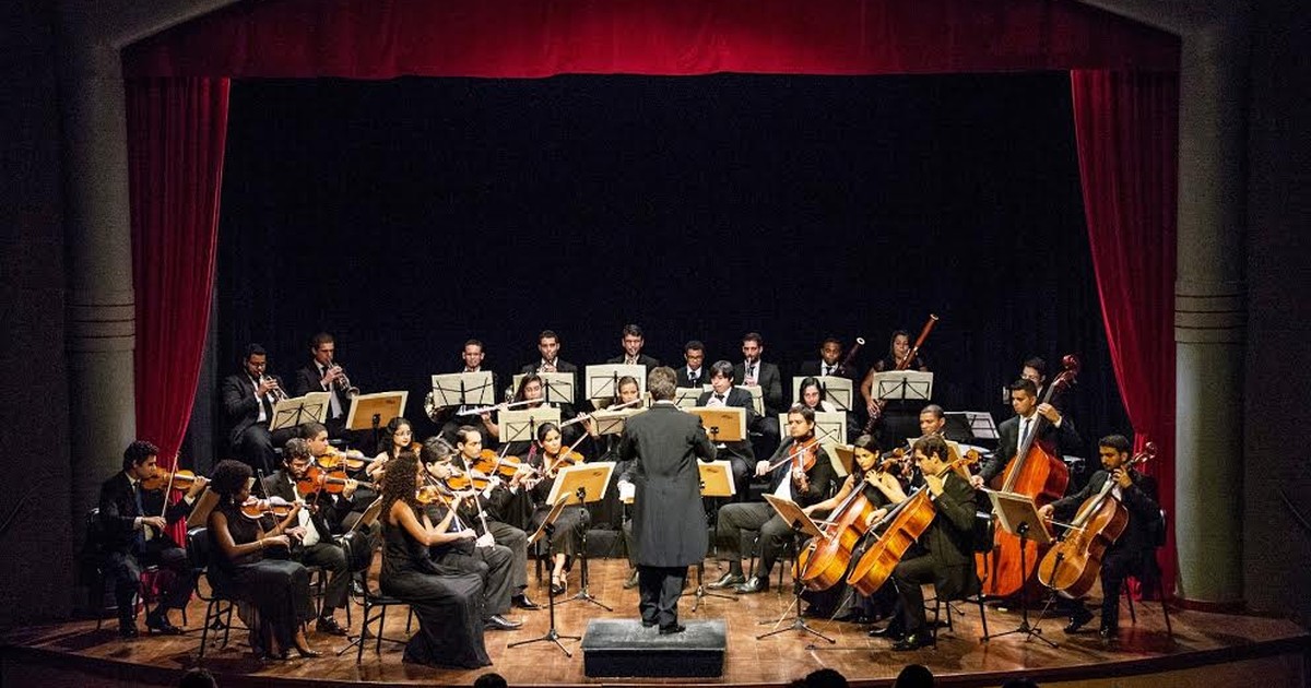 G1 - Orquestra toca Réquiem de Mozart no Dia de Finados em igreja