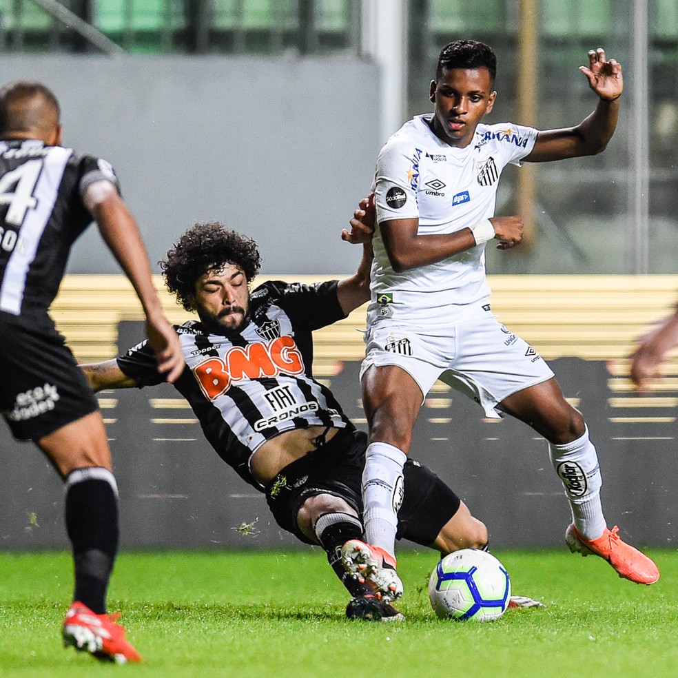 Rodrygo, que esteve em campo no 0 a 0 do jogo de ida, não deve jogar nesta quinta — Foto: Douglas Magno/BP Filmes