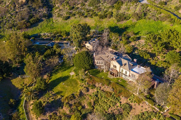 Mel Gibson reduz valor de mansão de 22 mil m² nas montanhas de Malibu (Foto: Divulgação)