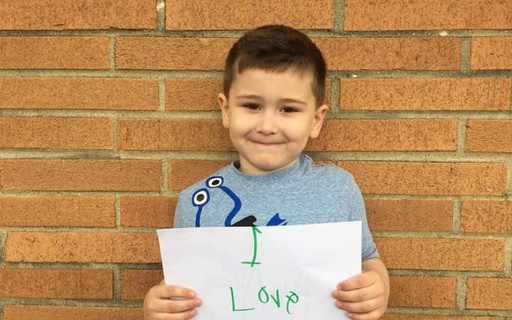 Menino de 6 anos não resiste após ser forçado pelo pai a correr em esteira por estar 'gordo demais' - Revista Crescer | Educação | Comportamento