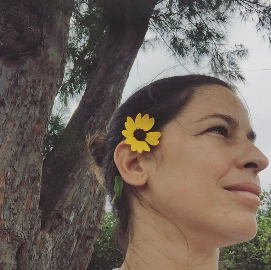 A brasileira Ana Carolina Penedo, que perdeu tudo nos incêndios florestais no Havaí