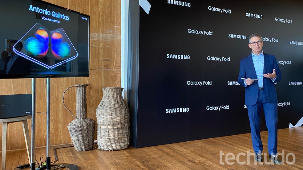 Antonio Quintas acredita que Galaxy Fold inaugura nova categoria de smartphones — Foto: Thássius Veloso/TechTudo