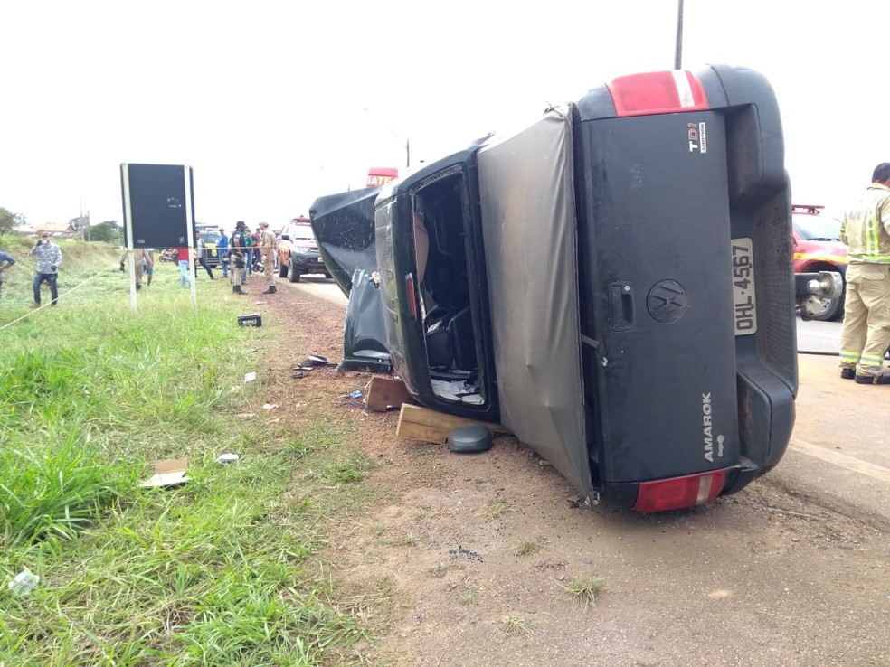 Acidente foi na BR-364, perto da Unir (Foto: Jheniffer Núbia/G1)