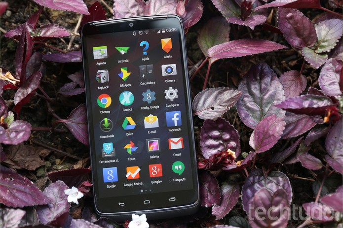 Moto Maxx vem com Android praticamente puro (Foto: Lucas Mendes/TechTudo)