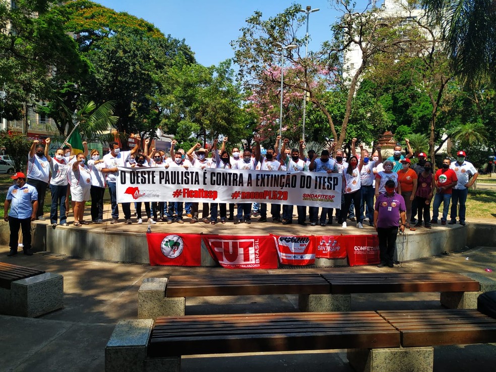 Manifestação foi nesta quarta-feira (16), no Centro de Presidente Prudente — Foto: Afitesp/Cedida 