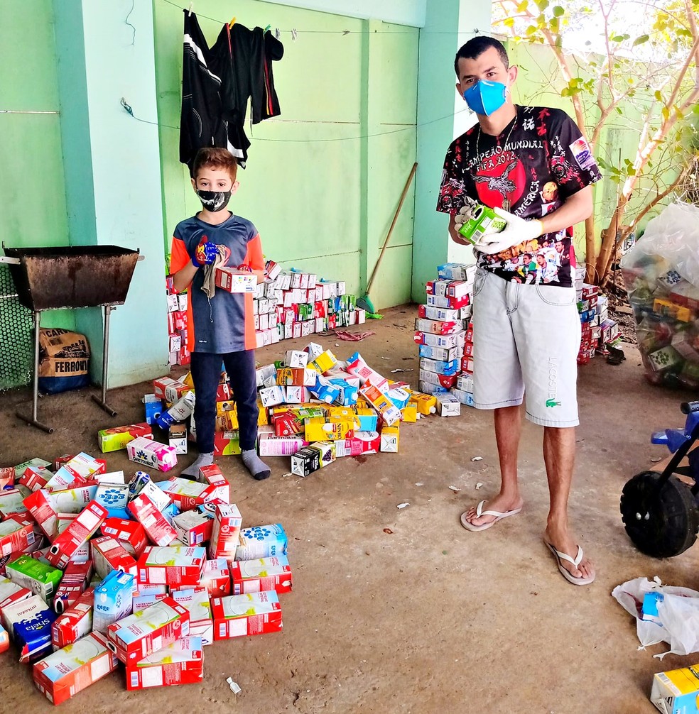 Casinhas são doadas às pessoas que adotam cães das ruas de Laranjal Paulista — Foto: Arquivo pessoal