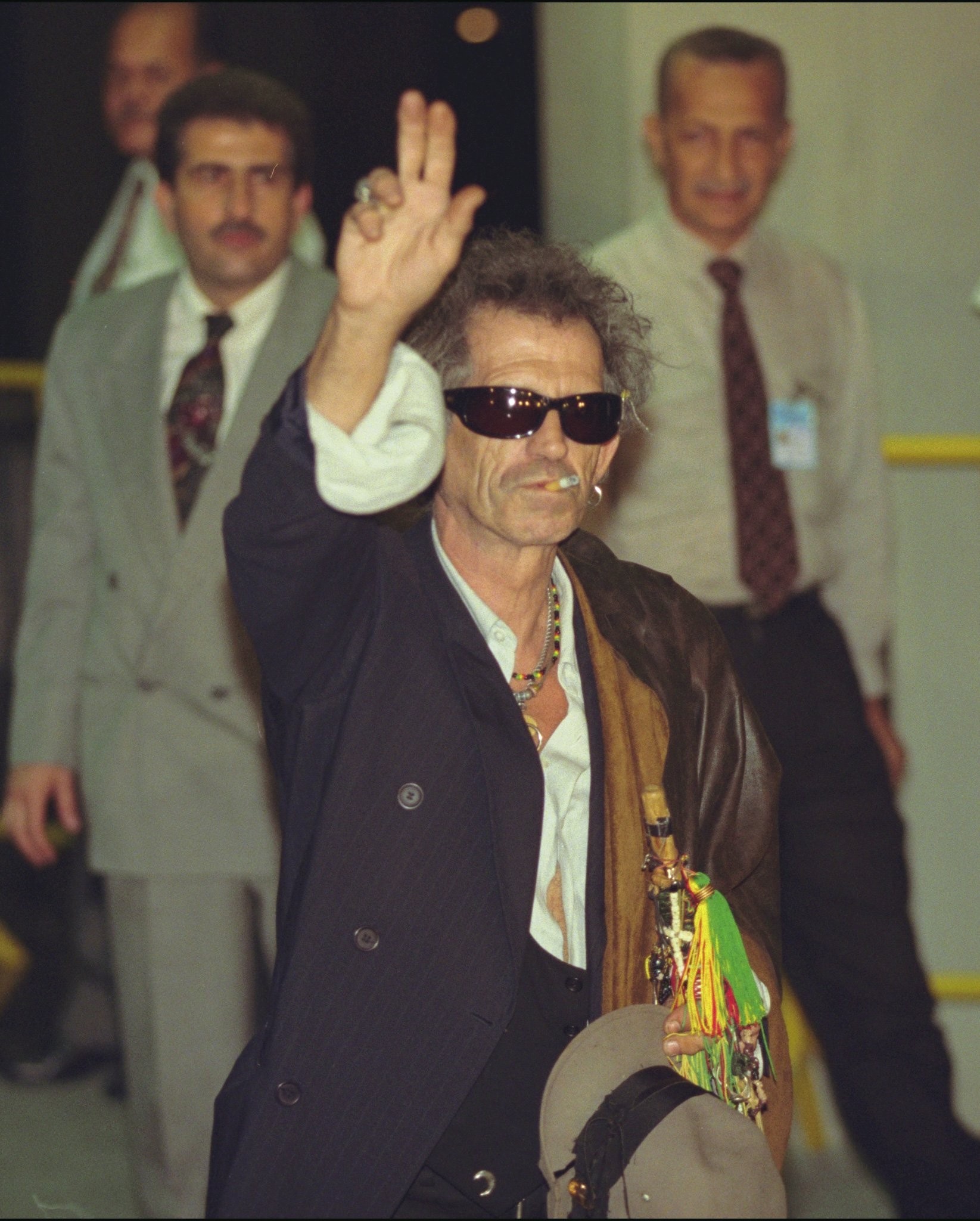 Keith Richards ao chegar no Rio em 1998