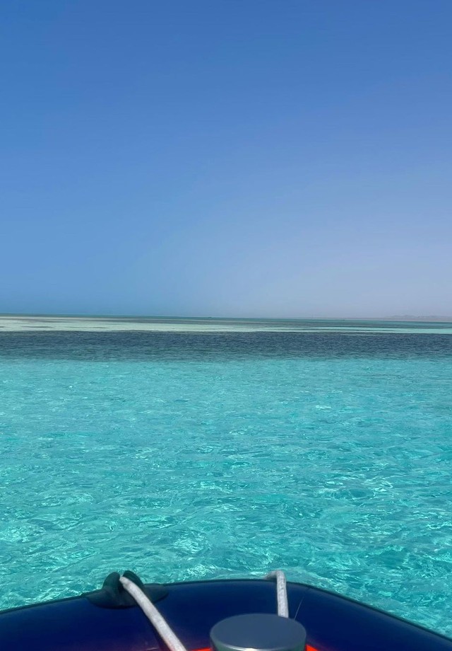 Giovanna Lancellotti se impressiona com praia paradisíaca do Egito (Foto: Reprodução/Instagram)