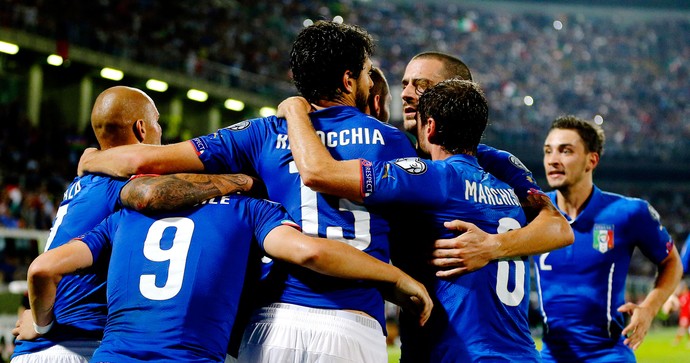 Itália x Azerbaijão (Foto: AP)