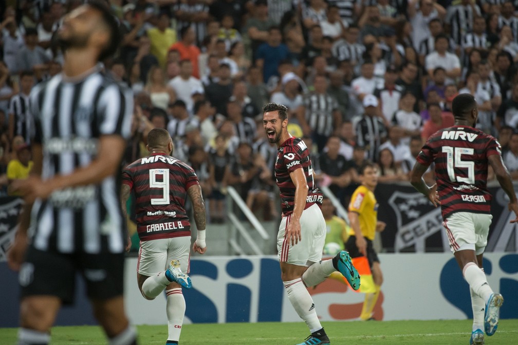 Pablo Marí comemora o primeiro gol do Flamengo contra o Ceará — Foto: Alexandre Vidal/Flamengo